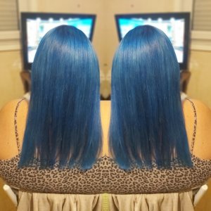 Coloration Cheveux mèches bleu
